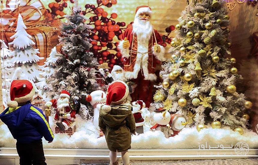 دکور مغازه‌های ایران در کریسمس